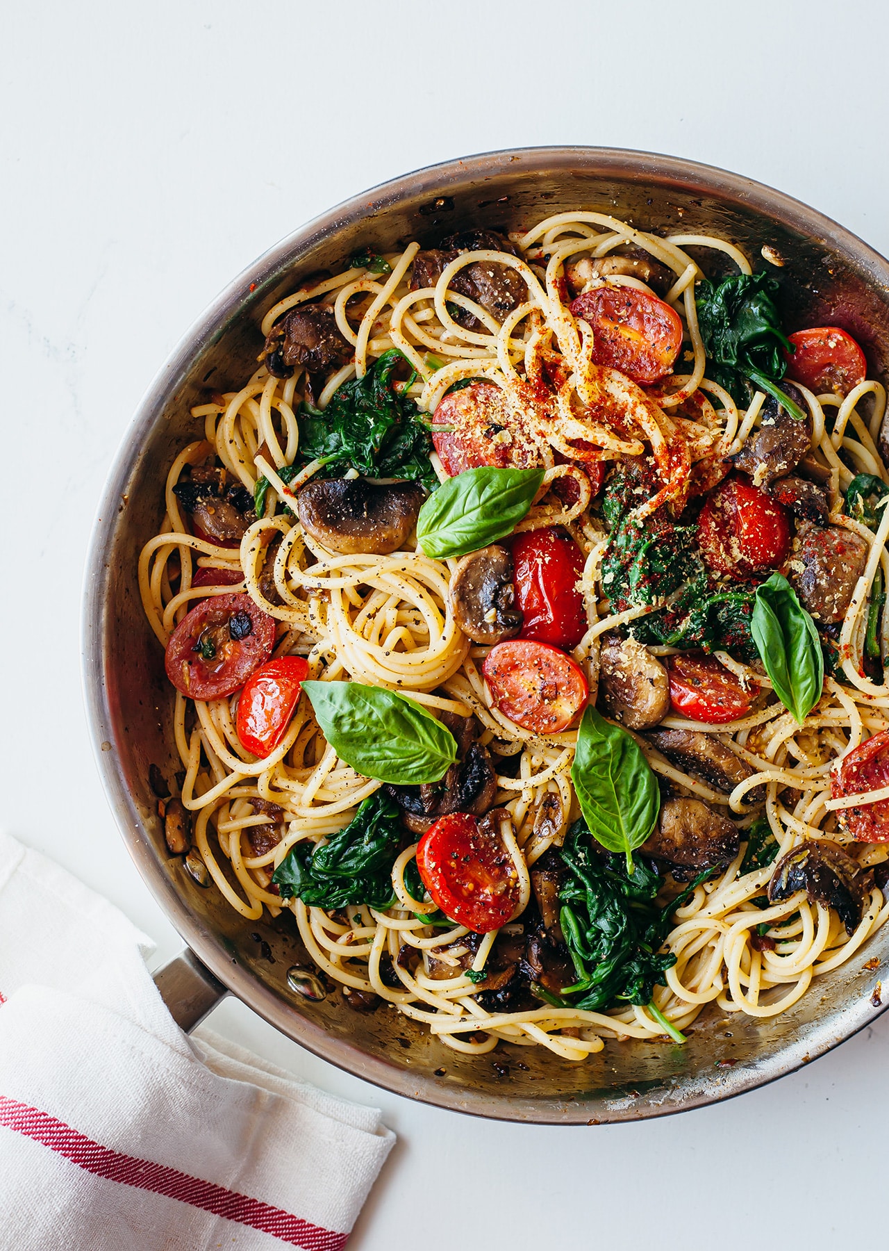 Minute One-Pot Gluten-Free Mushroom Spaghetti Dinner